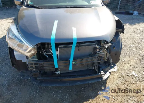 2018 Nissan Kicks Sv z USA, uszkodzony, nr VIN 3N1CP5CU5JL545218